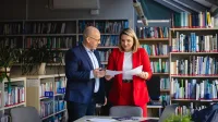 HR Business partner z controllingiem   personalnym | Studia podyplomowe w Łodzi | Uniwersytet WSB Merito Łódź: MBA torun i bydgoszcz osoby dwie w bibliotece