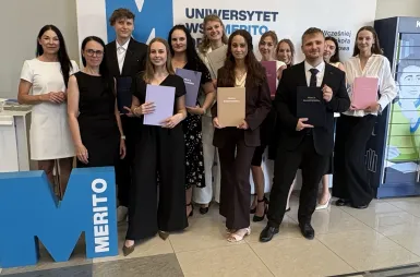 Historyczny moment dla  Uniwersytetu WSB Merito Opole. Pierwsi absolwenci psychologii i dietetyki z dyplomami! | Aktualności | Uniwersytet WSB Merito Opole: obrony