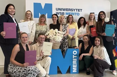Historyczny moment dla  Uniwersytetu WSB Merito Opole. Pierwsi absolwenci psychologii i dietetyki z dyplomami! | Aktualności | Uniwersytet WSB Merito Opole: obrony