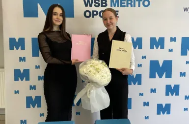 Historyczny moment dla  Uniwersytetu WSB Merito Opole. Pierwsi absolwenci psychologii i dietetyki z dyplomami! | Aktualności | Uniwersytet WSB Merito Opole: obrony