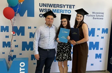 Historyczny moment dla  Uniwersytetu WSB Merito Opole. Pierwsi absolwenci psychologii i dietetyki z dyplomami! | Aktualności | Uniwersytet WSB Merito Opole: obrony