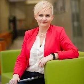 Pośrednictwo pracy | Uniwersytet WSB Merito w Poznaniu: Julia Wiśniewska