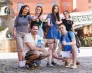"Potrafię się obronić" – sprawdź, jak ogarnąć stres przed obroną! 🎓 | Aktualności | Uniwersytet WSB Merito w Poznaniu: Grupa studentów wspólnie analizuje dokumenty