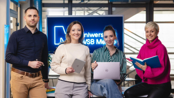 Administracja bezpieczeństwa publicznego | Studia II stopnia ze studiami podyplomowymi  | Uniwersytet WSB Merito Szczecin: Studenci UWSB razem w nowoczesnym wnętrzu uczelni.