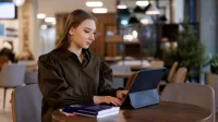 Komunikacja biznesowa i PR | Studia I stopnia w Toruniu | Uniwersytet WSB Merito w Toruniu: Studentka