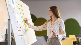 Finance and Accounting | Studia I stopnia w Toruniu | Uniwersytet WSB Merito w Toruniu: Studentka
