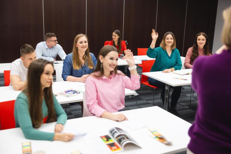 Studia II stopnia z podyplomowymi w Toruniu | Uniwersytet WSB Merito w Toruniu: Toruń- studia II stopnia z podyplomowymi- pełna sala studentów zgłaszających się