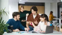 Gospodarka finansowa i rachunkowość | Studia II stopnia w Warszawie | Uniwersytet WSB Merito Warszawa: grupa studentów