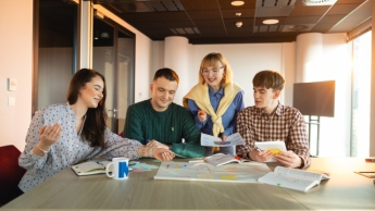 Produkcja treści multimedialnych | Studia I stopnia w Warszawie | Uniwersytet WSB Merito Warszawa: Grupa studentów