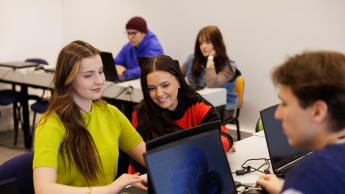 Content marketing z elementami AI | Studia I stopnia w Warszawie | Uniwersytet WSB Merito Warszawa: studenci
