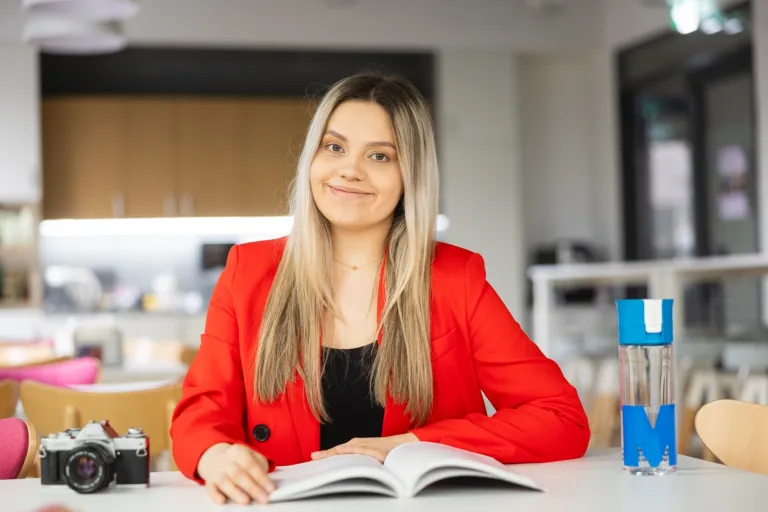 Digital Marketing | Studia II stopnia w Warszawie | Uniwersytet WSB Merito Warszawa: Studentka