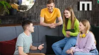 Psychologia marketingu i customer experience | Studia I stopnia we Wrocławiu | Uniwersytet WSB Merito we Wrocławiu: studenci uczący się wspólnie do egzaminu