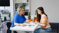Terapia zaburzeń odżywiania | Studia podyplomowe we Wrocławiu | Uniwersytet WSB Merito we Wrocławiu: uczestniczka studiów podyplomowych na zajęciach z terapii żywieniowej