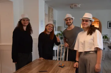 Relacja z wyjazdu szkoleniowego programu "Szkoła Liderów" Biura Karier | Aktualności | Uniwersytet WSB Merito we Wrocławiu: uczestnicy szkoły liderów