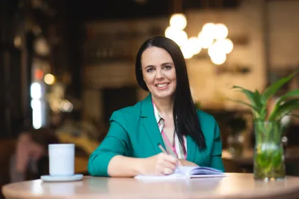 Władze uniwersytetu | Uniwersytet WSB Merito we Wrocławiu: Władze wydziałów - prodziekan - dr Justyna Kuświk 
